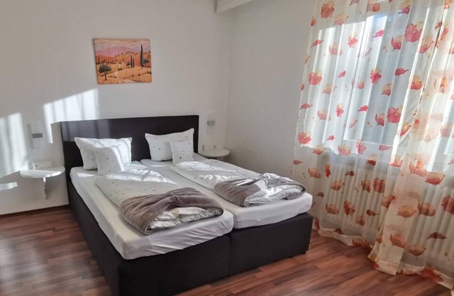Double room with bathtub - Gesundheitshotel Rössle