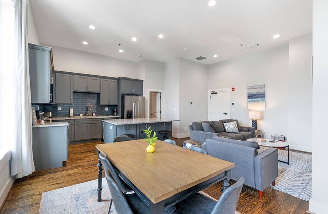 Downtown Cartersville 1BR Loft 1