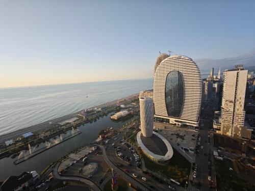 Downtown Comfort Roomy Studio in Orbi