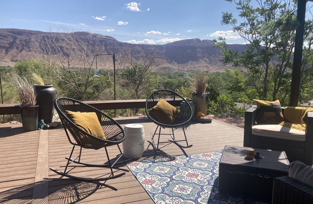 Downtown, Dog Friendly, Moab Home with Amazing View