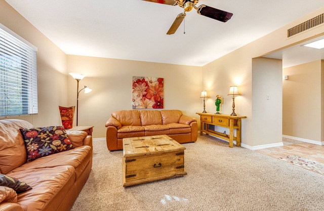 Downtown Home w/Enclosed Yard, Gas Grill, Free WiFi, Central A/C, Washer/Dryer