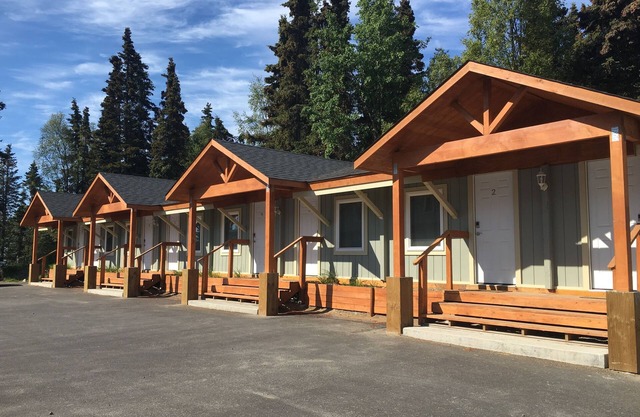 Downtown Kenai Full Kitchen Suite