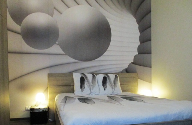Downtown Millau, Proximity of shops, Free Parking, Free Wifi