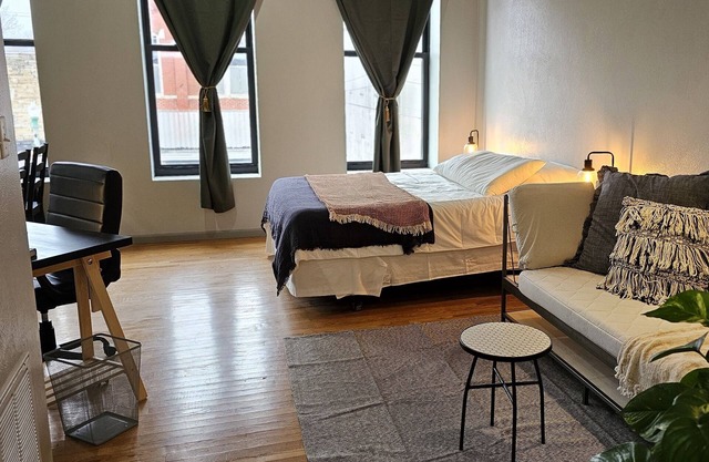 Downtown Studio 201