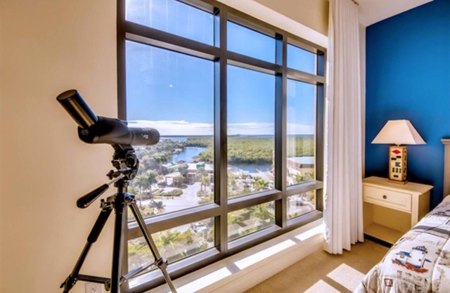 Dreamscape10th Floor Luxury Condo in Cape Harbour Marina, King Bed, Views, More