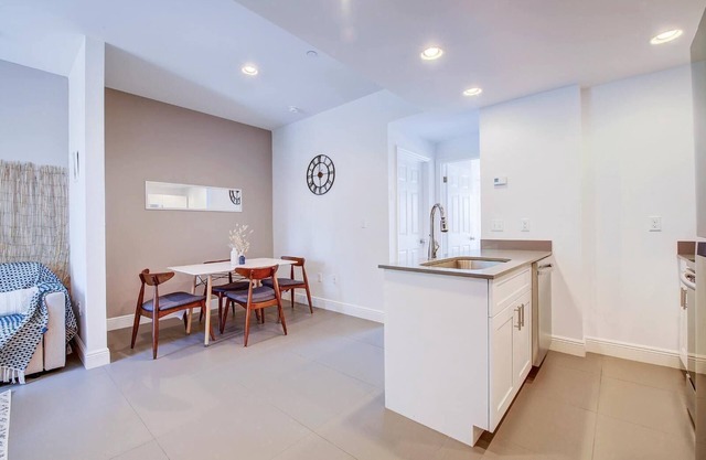 Dreamy Urban Retreat - 1BR/2BA Wynwood near beach!