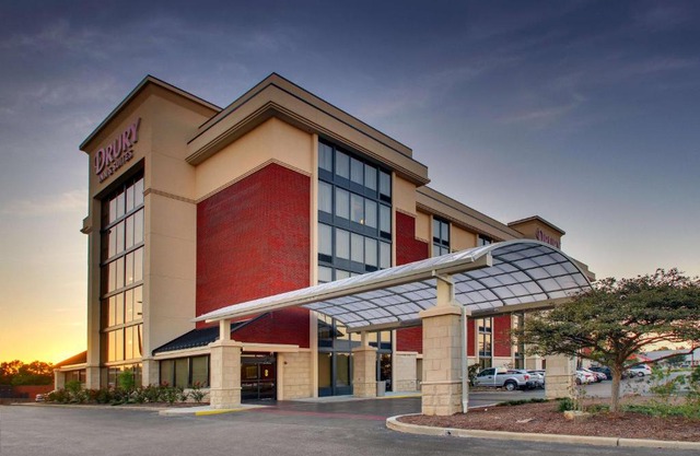 Drury Inn & Suites Evansville East
