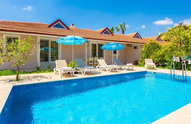 Duman Collection - Eight Bedroom Villa, Sleeps 16