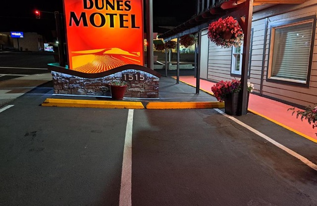 Dunes Motel - Bend
