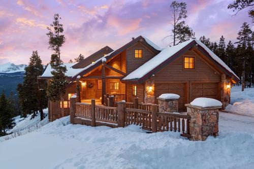 Dunkin Hill Lodge Holiday home