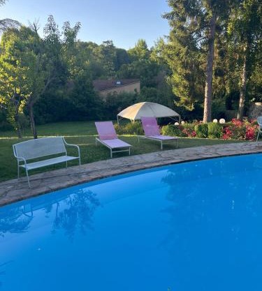 Duplex Bazilles, Esprit bohème et camaïeu mauve