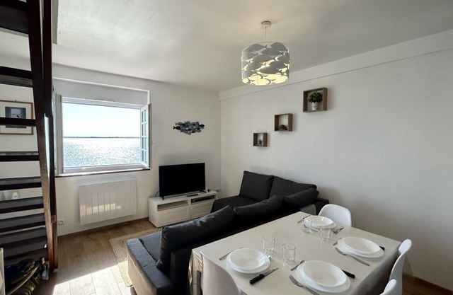 Duplex de Charme Avec Vue sur la Baie: Votre Escapade Inoubliable