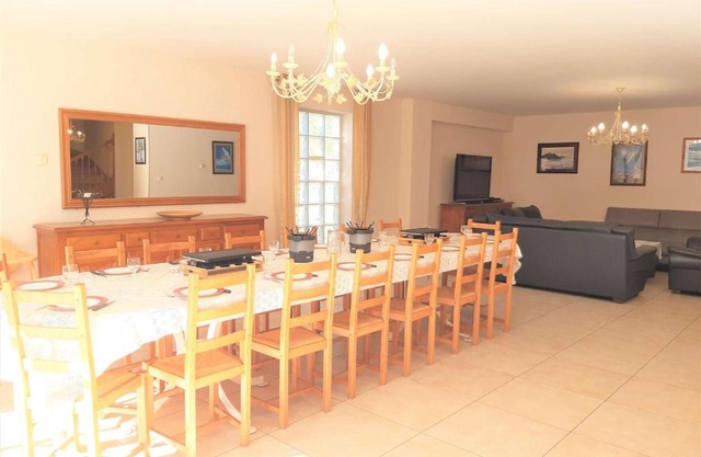 Duplex de Standing à Saint-Lary-Soulan avec Piscine, Terrasse et 15 Couchages - FR-1-457-179
