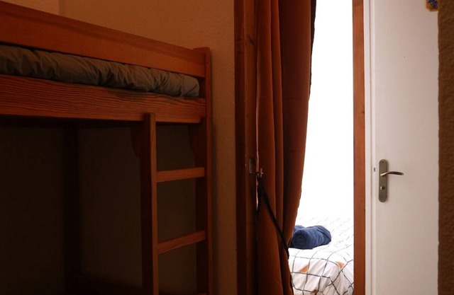 Duplex | 5min walk to lifts, sleeps 6
