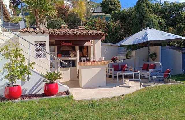 Duplex house with garden in the hills above Cagnes