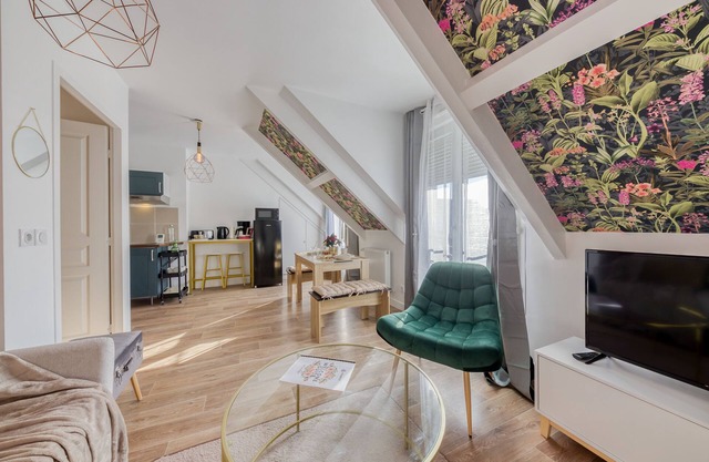 Duplex Les Oiseaux du Verger, in the heart of the city (30 min from Paris)