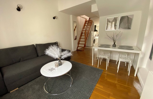 Duplex Minimaliste > 30 min de Paris
