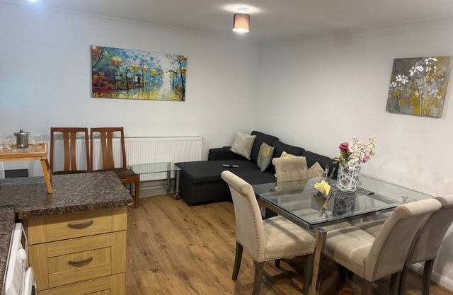 Duplex Sleeps 4 with Pets Allowed