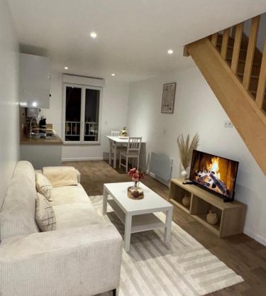 Duplex Sweet Home