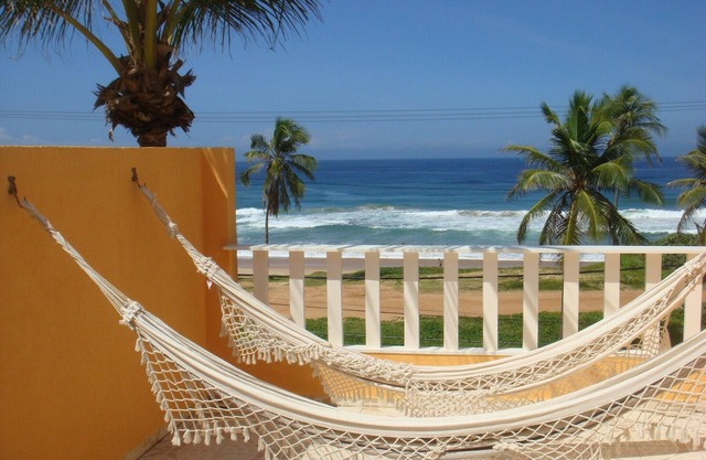 Duplex walk in sand facing the sea, wifi, pool and barbecue !