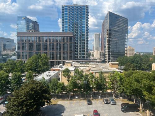 Dwntwn Condo Walk To Americmartaquarium, Sleep 3