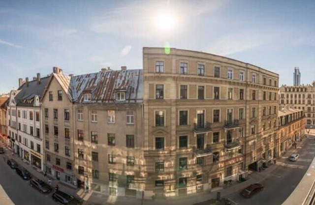 Dzirnavu luxury apartment with balcony