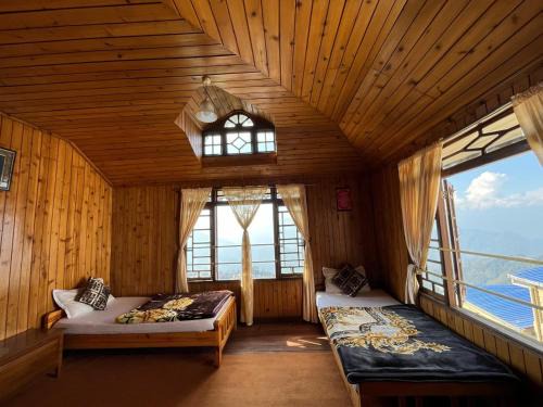 Eagle's Nest Homestay