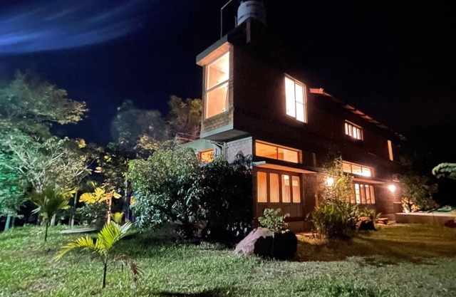 Earth House in Magadi-Farm house, Mango, Neem, Areca trees