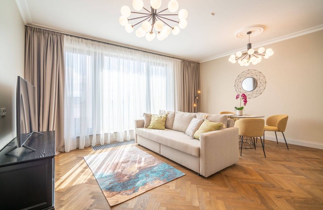 Easyrooms luxury stylish apartment with balcony