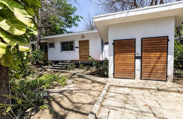 Eco Casita Phase III #2: Casa de Olas
