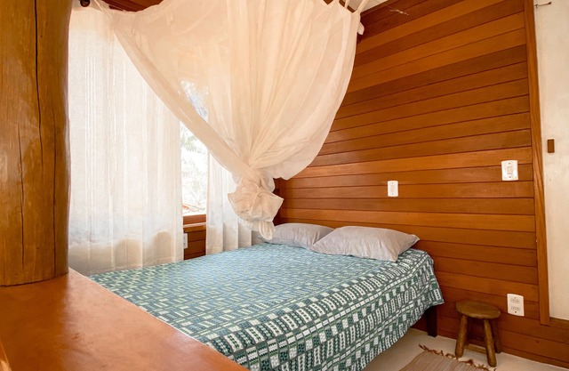 Eco-chalet at CASA Ecológica Paraty prox. Historic Center, air/wi-fi