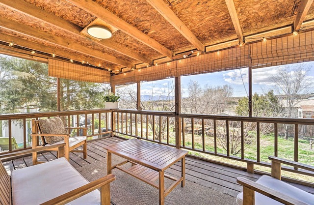 Eco-Friendly Escape in Cortez - Pets Welcome!