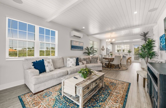 Eco-Friendly Home with Pool and Amazing Game Room! - Baydream Believer at Hunter