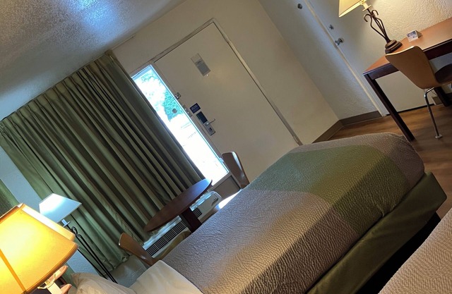 Econo Lodge