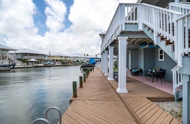 Edgewater Escape | Pet-Friendly + Boat Dock