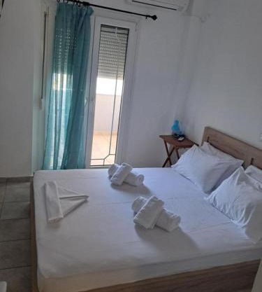 Effies Aparments