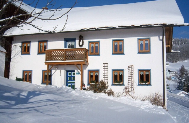 Ehemaliges Bauernhaus mit Liegewiese