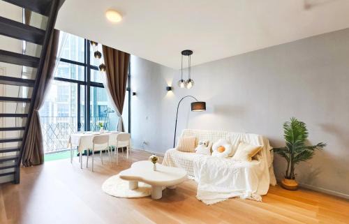 Ekocheras Creamy Stay