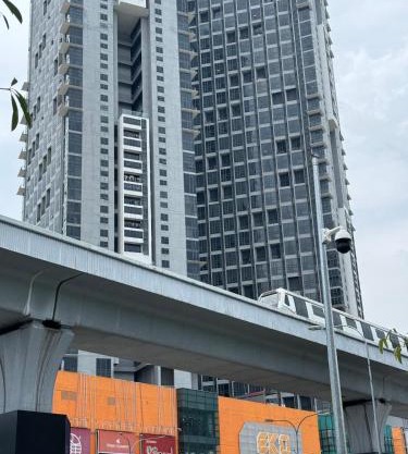 Ekocheras Residence Premium Suites by Roomsy