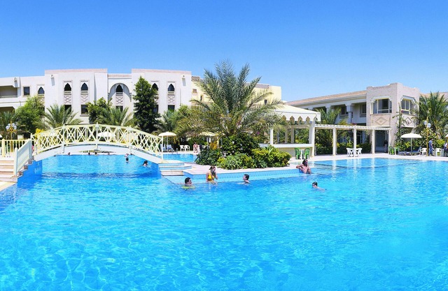 El Mouradi Douz