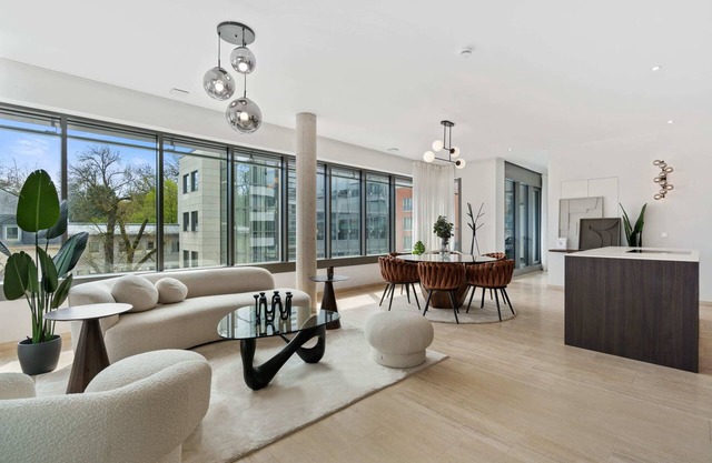 Elegant 2BR with Balcony in Heart of Luxembourg