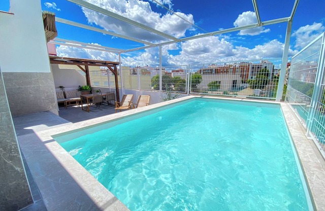 Elegant 4-Story Home with Private Pool in Nervión close to metro