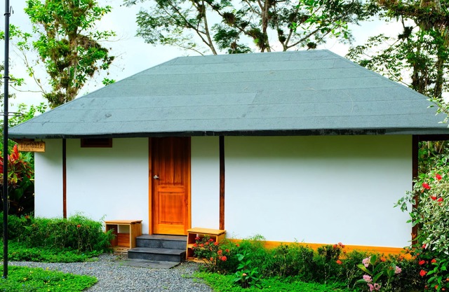 Elegant and beautifully crafted cabin with fine wood. Cozy by nature and birds.