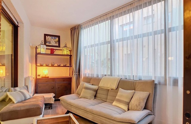 Elegant apartment close to the beach
