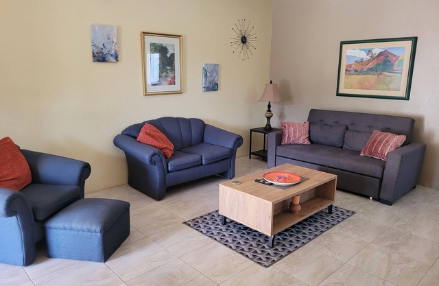 Elegant apartment with WiFi in safe , private area in Mandeville