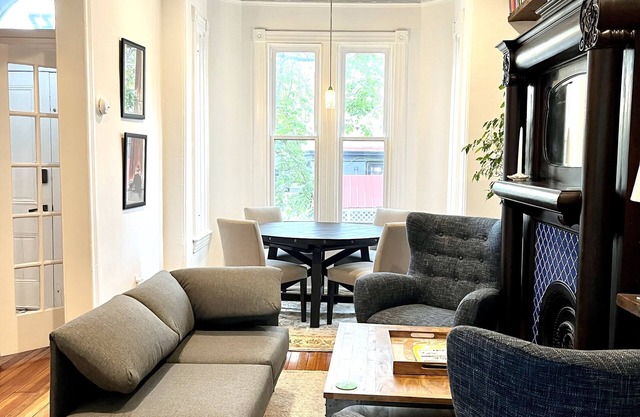 Elegant, Historic Townhouse in Heart of DC