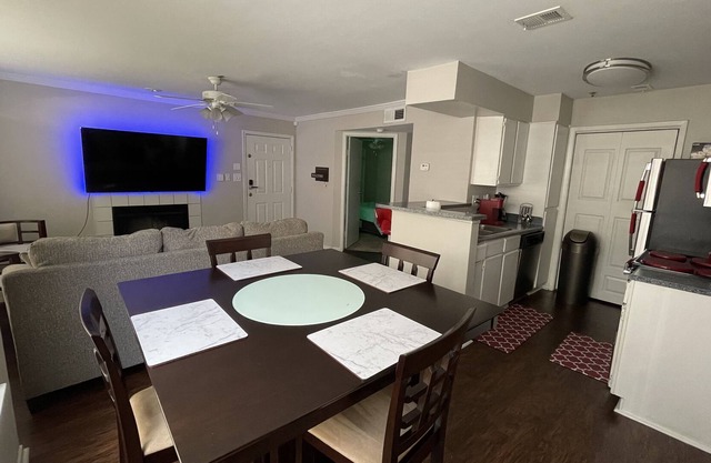 Elegant Luxurious 2 Bedroom suite ❤️