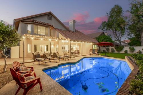 Elegant Luxury Villa Wheated Pool Outdoor Fun