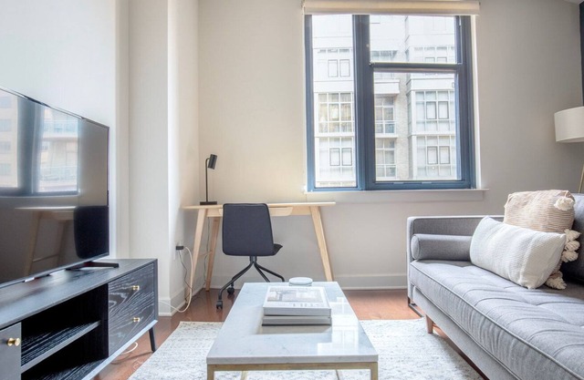 Elegant Mount Vernon 1BR w/ Gym + 2 Pools near Chinatown, by Blueground