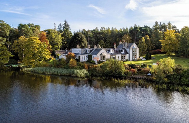 Elegant Scottish Country Home On The Water